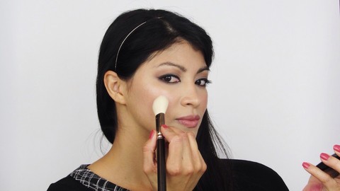 Técnicas esenciales de maquillaje